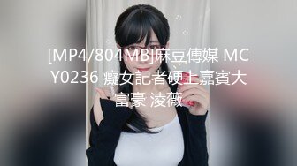 【边走边尿】推特烧婊子 御姐淫妻 橙子橙子 (3)