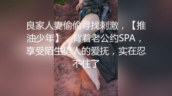 酒吧女厕短裙白丝尖高跟闷骚靓妹,抽烟的表情和窄小嫩洞太欠操了