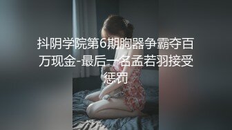 非常接地气的自家妹子吃鸡 不戴修饰 还有些许头癣 这样才真实 羞涩中带着可爱 灰姑娘也需要春天