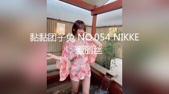 跟随偷窥漂亮JK学生美眉 粉红内内半边卡屁沟 性感大屁屁晃悠晃悠很诱惑