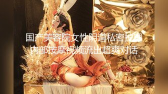 大神KFC运动展览会偷拍 长裙高颜值美女和舔狗男友逛街弯腰抬屁股给你看骚窄内非常诱惑