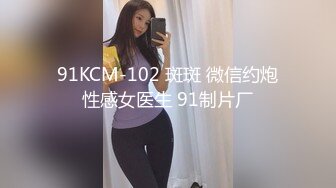 小女友长相超清纯，下面的黑森林却又浓又密